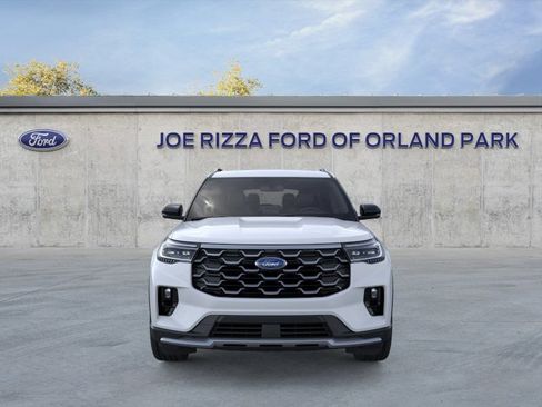 New 2026 Ford Explorer Platinum w/ LUX Leather Package AWD/4WD image 6