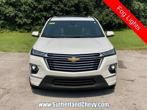 Used 2022 Chevrolet Traverse Premier AWD/4WD image 2