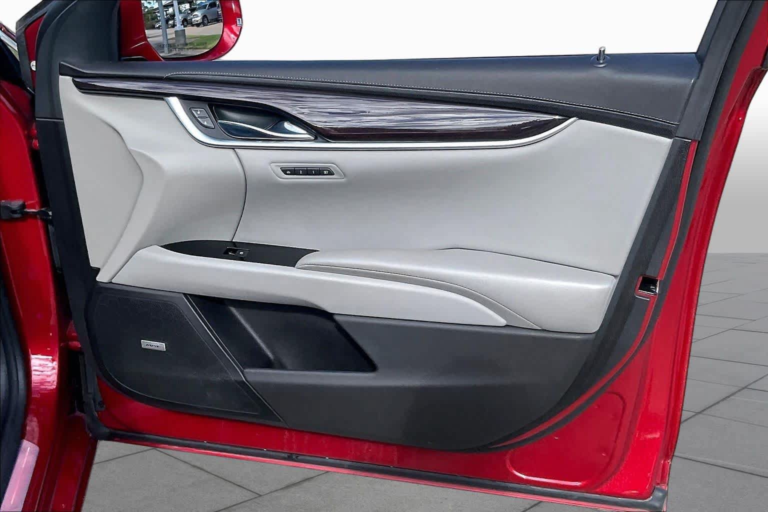 Used 2015 Cadillac XTS Luxury w/ Driver Awareness Package FWD image 22
