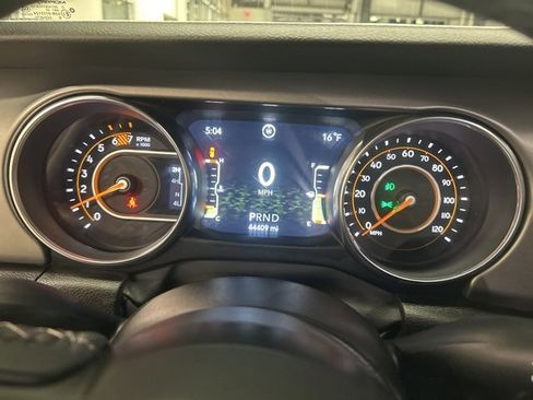 Used 2023 Jeep Wrangler Sport S image 16