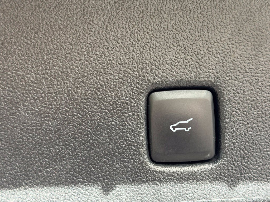 Certified 2023 Ford Escape Active AWD/4WD image 26