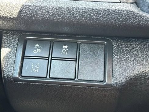 Used 2019 Honda Civic LX image 9