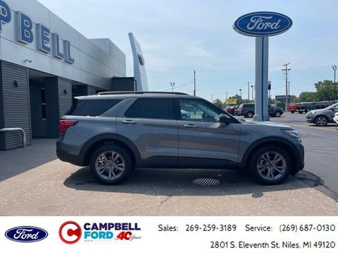 Certified 2026 Ford Explorer Active w/ Active Comfort Package AWD/4WD image 2