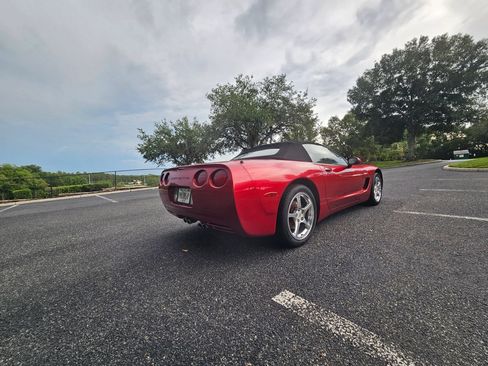 Used 2004 Chevrolet Corvette Convertible w/ Preferred Equipment Group RWD image 5
