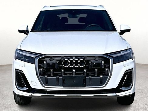Used 2025 Audi Q7 3.0T Premium Plus AWD/4WD image 4