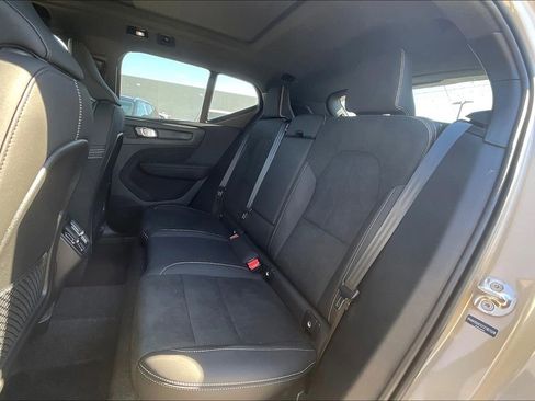 New 2026 Volvo XC40 B4 Plus w/ Protection Package Premier image 19