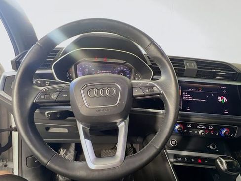 Used 2021 Audi Q3 2.0T Premium w/ Convenience Package AWD/4WD image 16