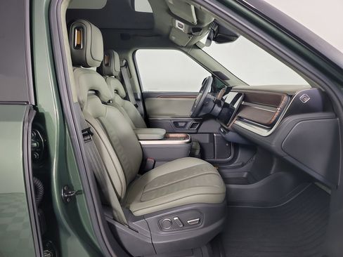 Used 2024 Rivian R1S Adventure image 24