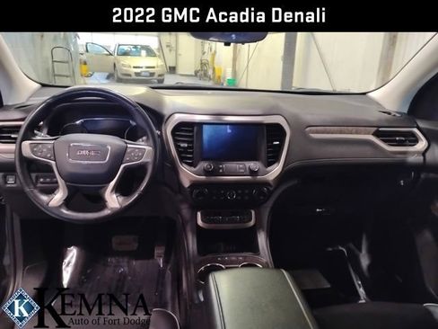 Used 2022 GMC Acadia Denali w/ Denali Ultimate Package image 13