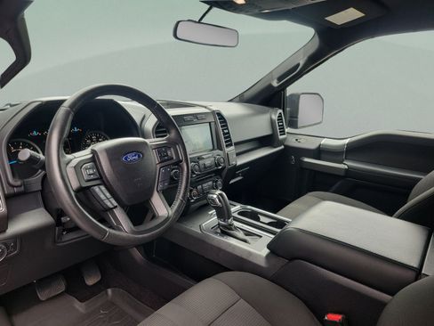 Used 2017 Ford F150 XLT w/ Equipment Group 302A Luxury AWD/4WD image 16