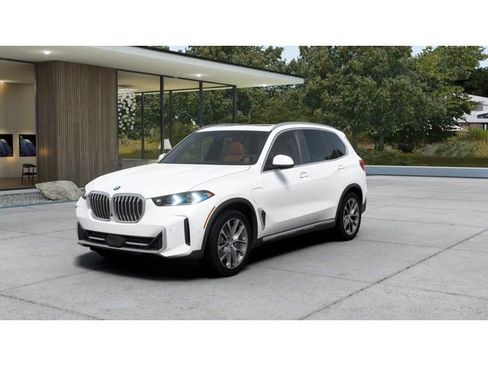 New 2026 BMW X5 xDrive50e image 1