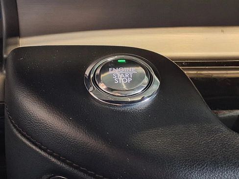 Used 2022 Lincoln Aviator AWD image 24