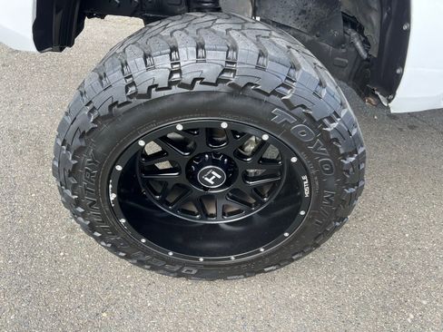Used 2021 Toyota Tacoma SR AWD/4WD image 8