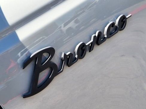 Used 2022 Ford Bronco Outer Banks AWD/4WD image 11
