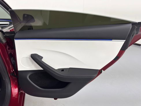 Used 2024 Tesla Model 3 Long Range image 49