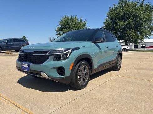 Used 2024 Kia Seltos S FWD image 5