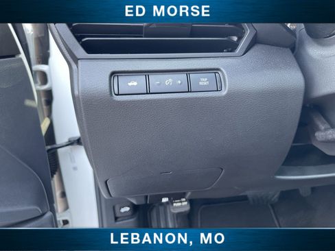 Used 2025 Nissan Altima 2.5 SV FWD image 17