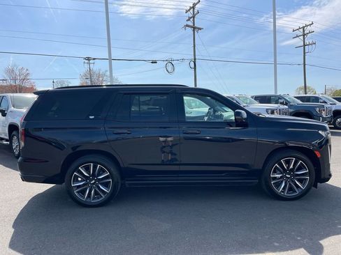 Used 2024 Cadillac Escalade Sport Platinum image 6