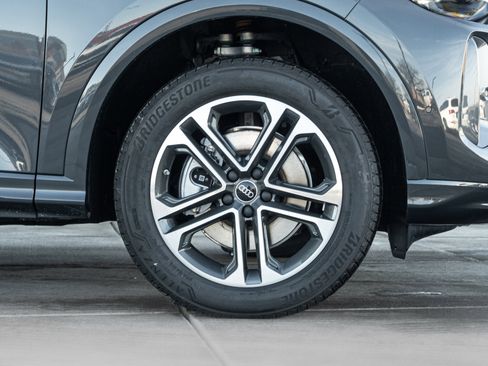 New 2025 Audi Q5 Premium image 31