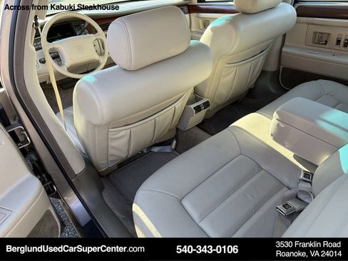 Used 1996 Cadillac De Ville Base image 36