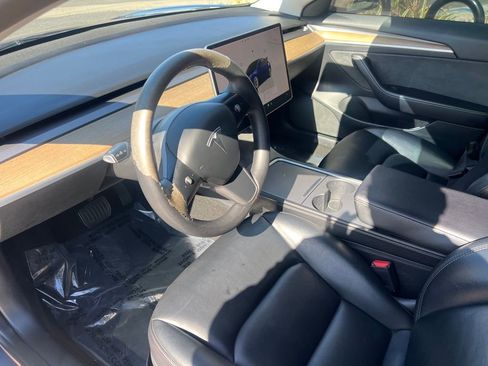 Used 2022 Tesla Model 3 Long Range image 28