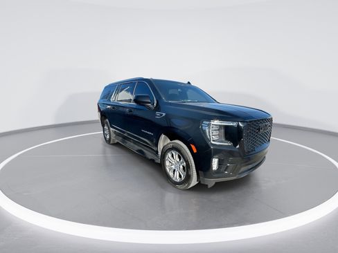Used 2023 GMC Yukon XL SLE image 2