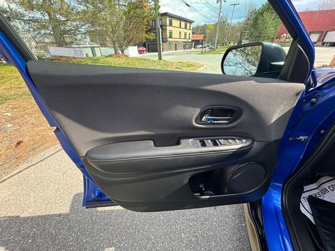 Used 2019 Honda HR-V Sport image 14