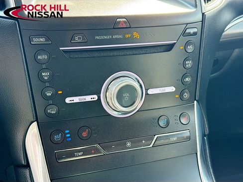 Used 2019 Ford Edge Titanium w/ Equipment Group 301A image 16