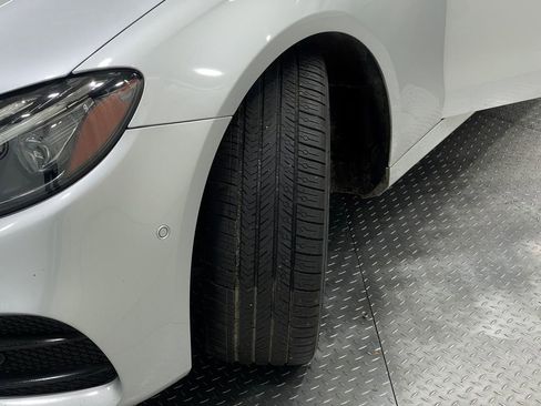 Used 2018 Mercedes-Benz E 300 4MATIC image 38