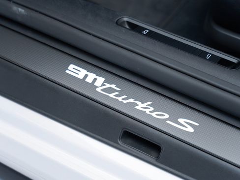 Certified 2022 Porsche 911 Turbo S AWD/4WD image 15
