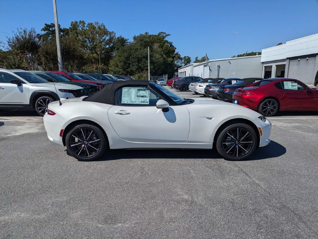 New 2026 MAZDA MX-5 Miata Grand Touring RWD image 3