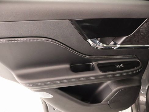 New 2026 Lincoln Corsair Reserve w/ Jet Appearance Package FWD image 18