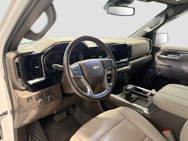 Certified 2024 Chevrolet Silverado 1500 LTZ AWD/4WD image 9