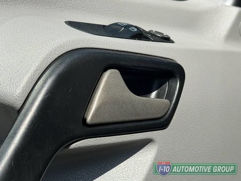 Used 2015 Mercedes-Benz Sprinter 2500 image 17