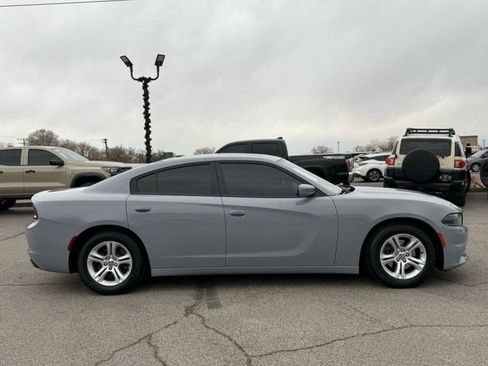 Used 2021 Dodge Charger SXT w/ Leather Interior Group image 5