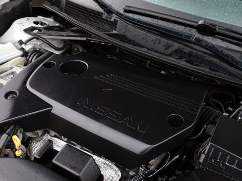 Used 2018 Nissan Altima 2.5 SV image 12