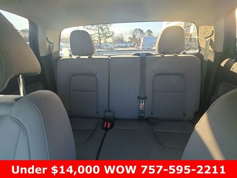 Used 2017 GMC Canyon 2WD Crew Cab w/ Convenience Package image 9