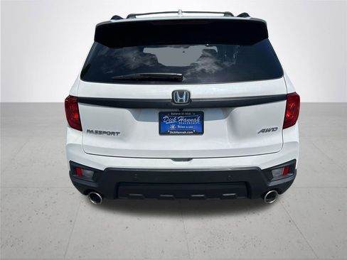 Used 2023 Honda Passport EX-L image 8