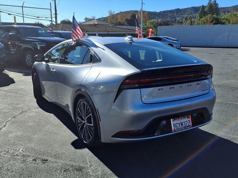 Certified 2023 Toyota Prius XLE image 6