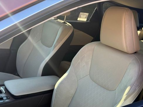 Certified 2024 Lexus RX 350 FWD w/ Convenience Package image 21