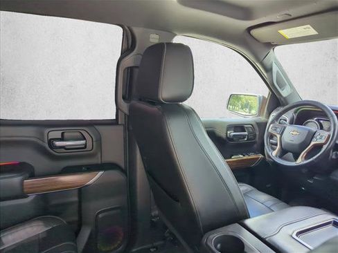 Used 2019 Chevrolet Silverado 1500 High Country AWD/4WD image 21
