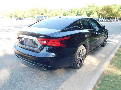Used 2017 Nissan Maxima Platinum FWD image 4