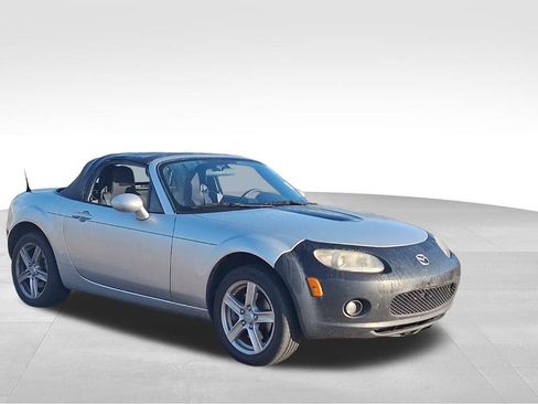 Used 2006 MAZDA MX-5 Miata Touring image 4