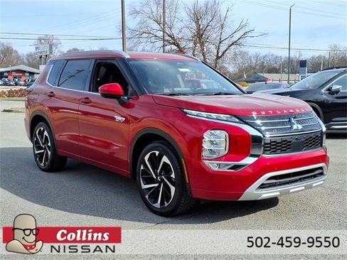 Used 2023 Mitsubishi Outlander SEL image 14