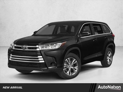 Used 2018 Toyota Highlander LE