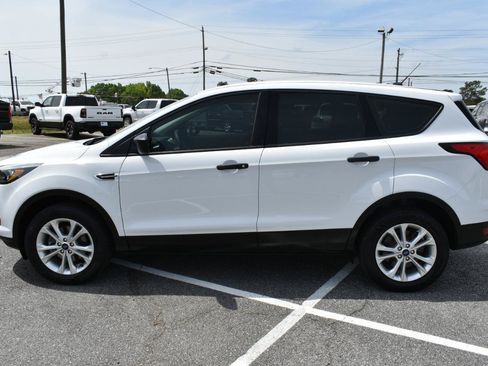 Used 2019 Ford Escape S FWD image 8