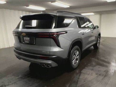 New 2025 Chevrolet Traverse LT w/ LPO, Floor Liner Package image 8
