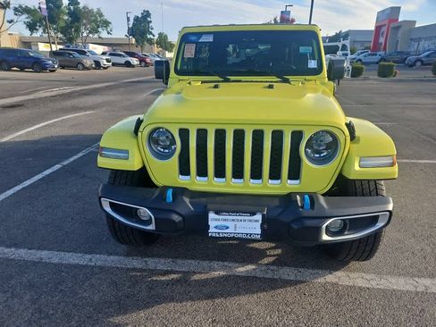 Used 2023 Jeep Wrangler Unlimited Sahara w/ Cold Weather Group AWD/4WD image 4