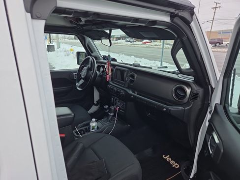 Used 2021 Jeep Wrangler Unlimited Sport image 4