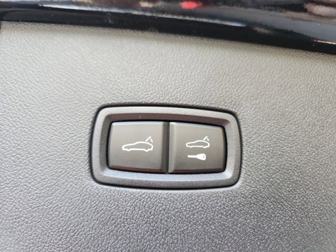 Certified 2024 Porsche Cayenne Coupe image 48